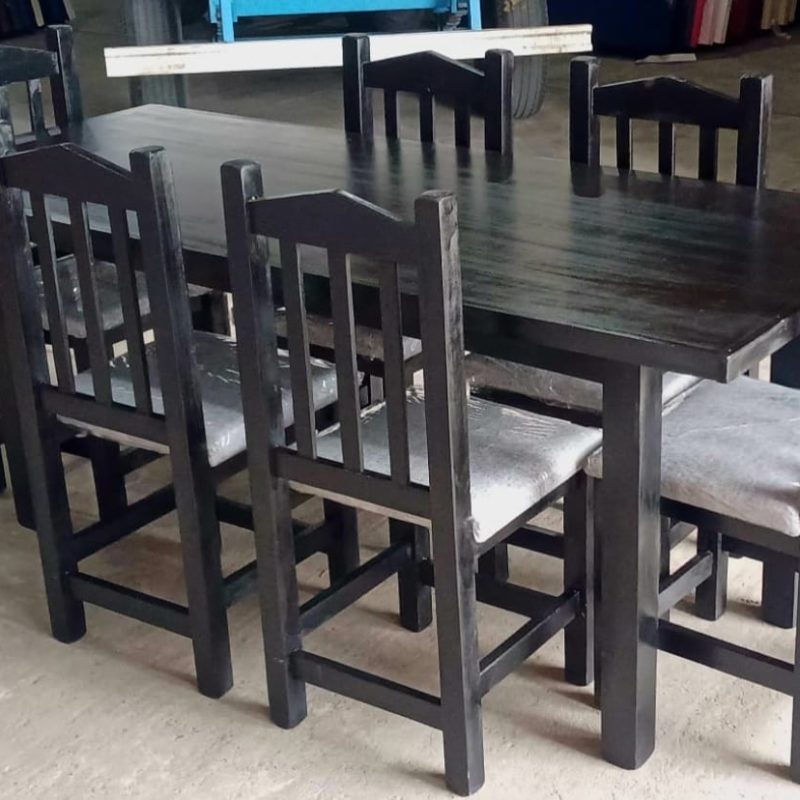 Juego de Comedor con 6 sillas por Mayor