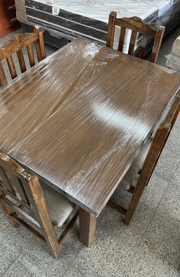 Juego de comedor para espacios reducidos